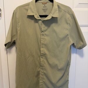 Roark mens Bless Up Breathable Stretch Button Up Shirt Medium in Sage